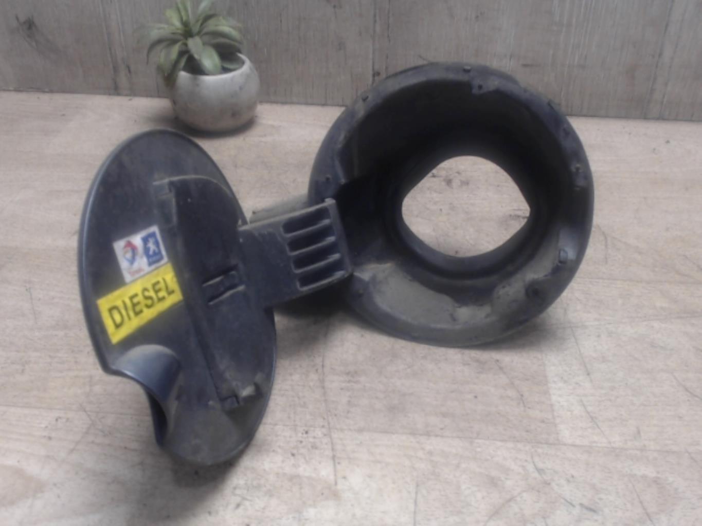 Trappe d'essence PEUGEOT 207 PHASE 1 Diesel - 1