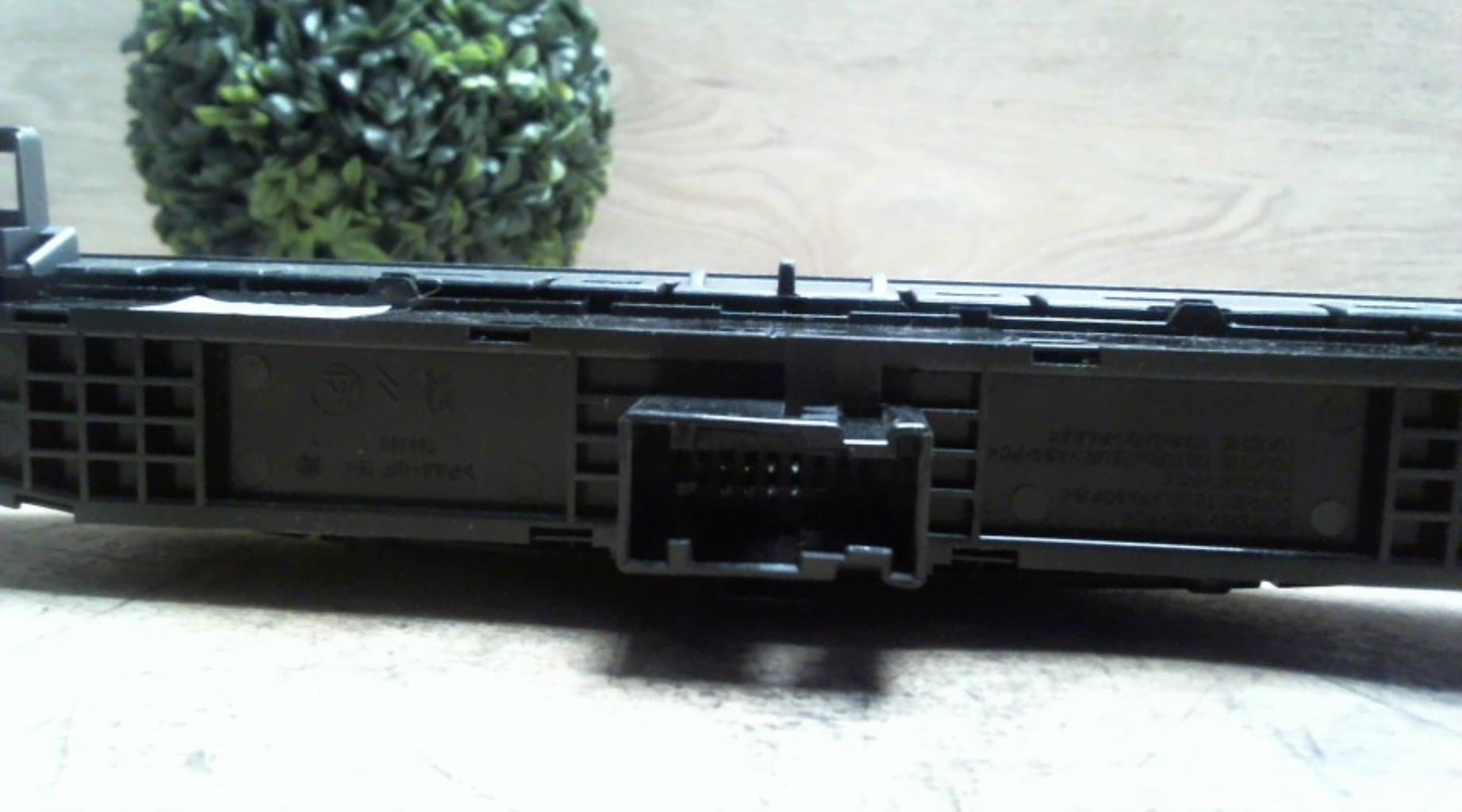 Bouton de warning PEUGEOT 308 1 PHASE 2 Diesel - 1