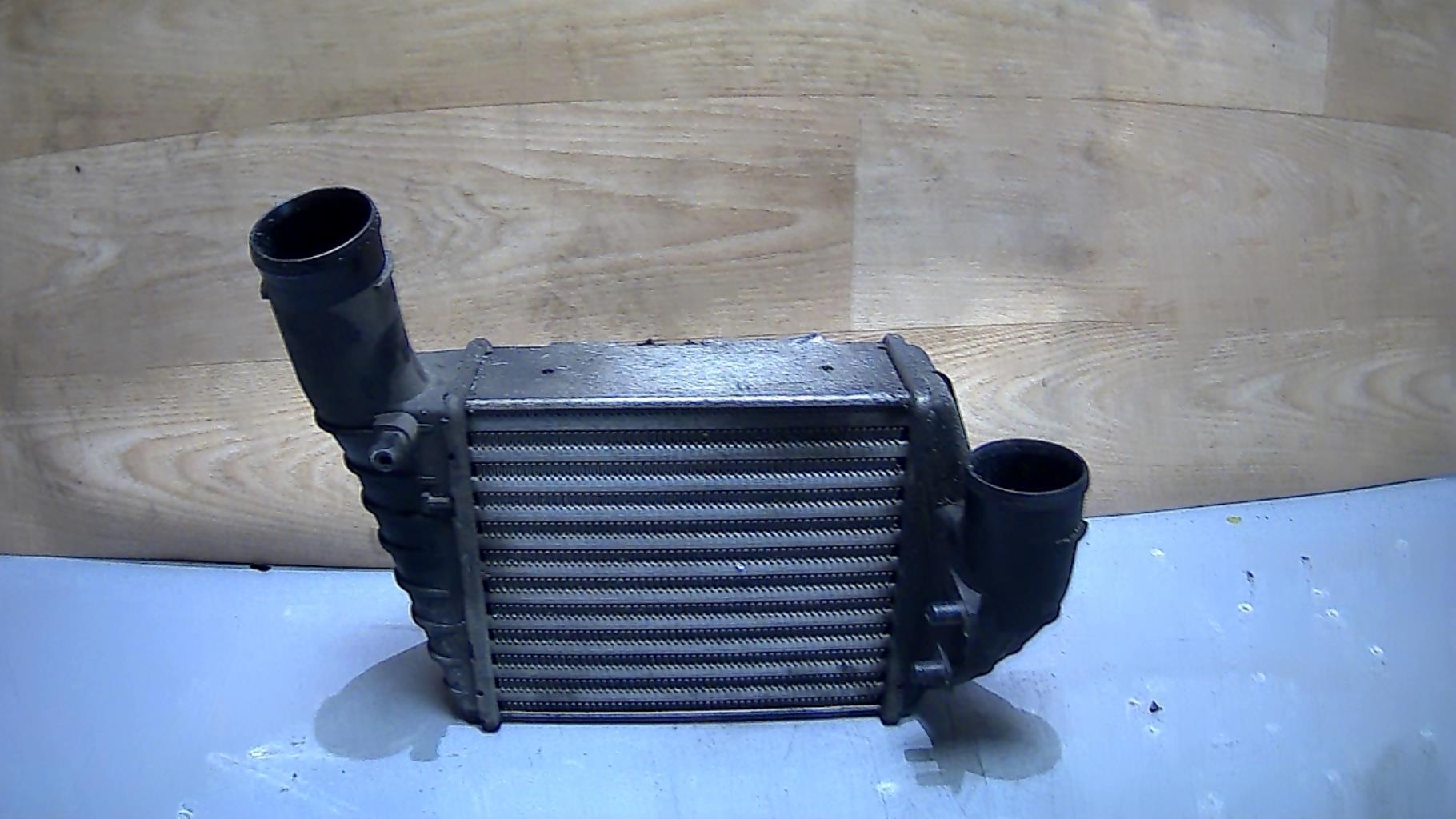 Echangeur air (Intercooler) VOLKSWAGEN PASSAT 4 PHASE 2 BREAK Diesel - 1