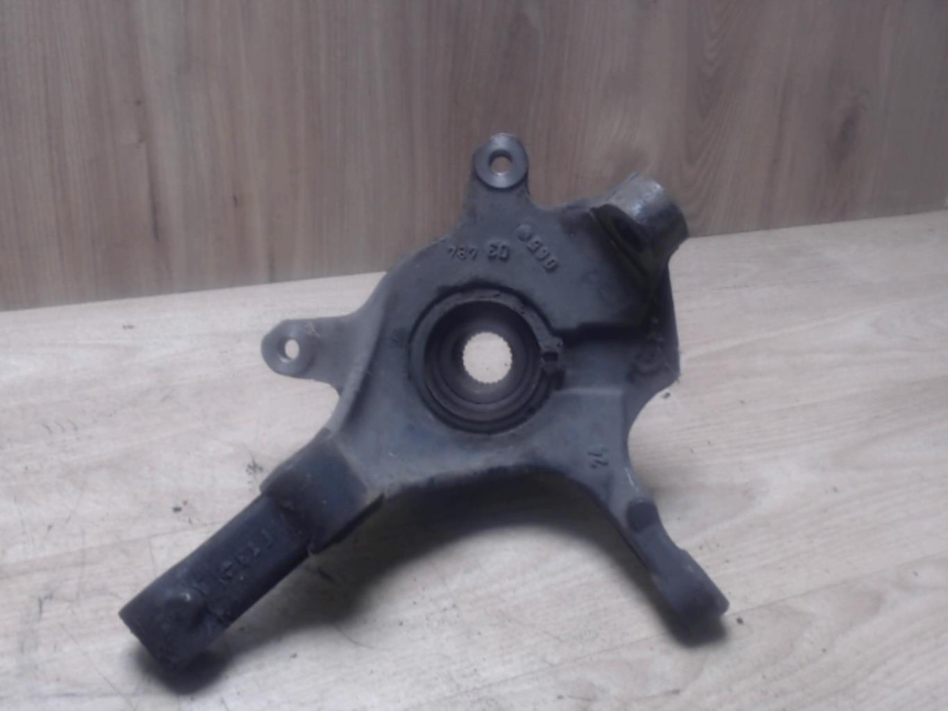 Moyeu avant gauche RENAULT LAGUNA 2 PHASE 1 Diesel - 1
