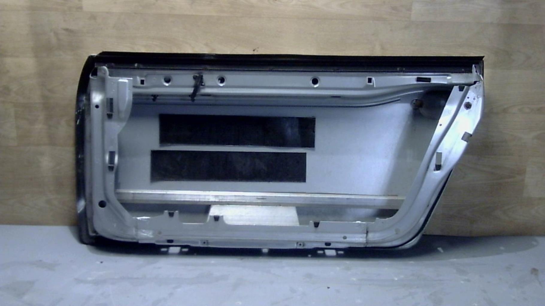 Porte avant droit AUDI TT 1 COUPE Essence - 1