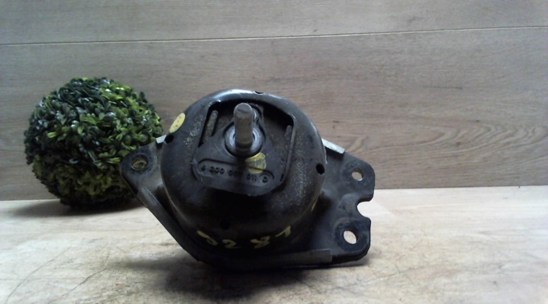 Support moteur droit RENAULT LAGUNA 2 PHASE 1 Essence - 1