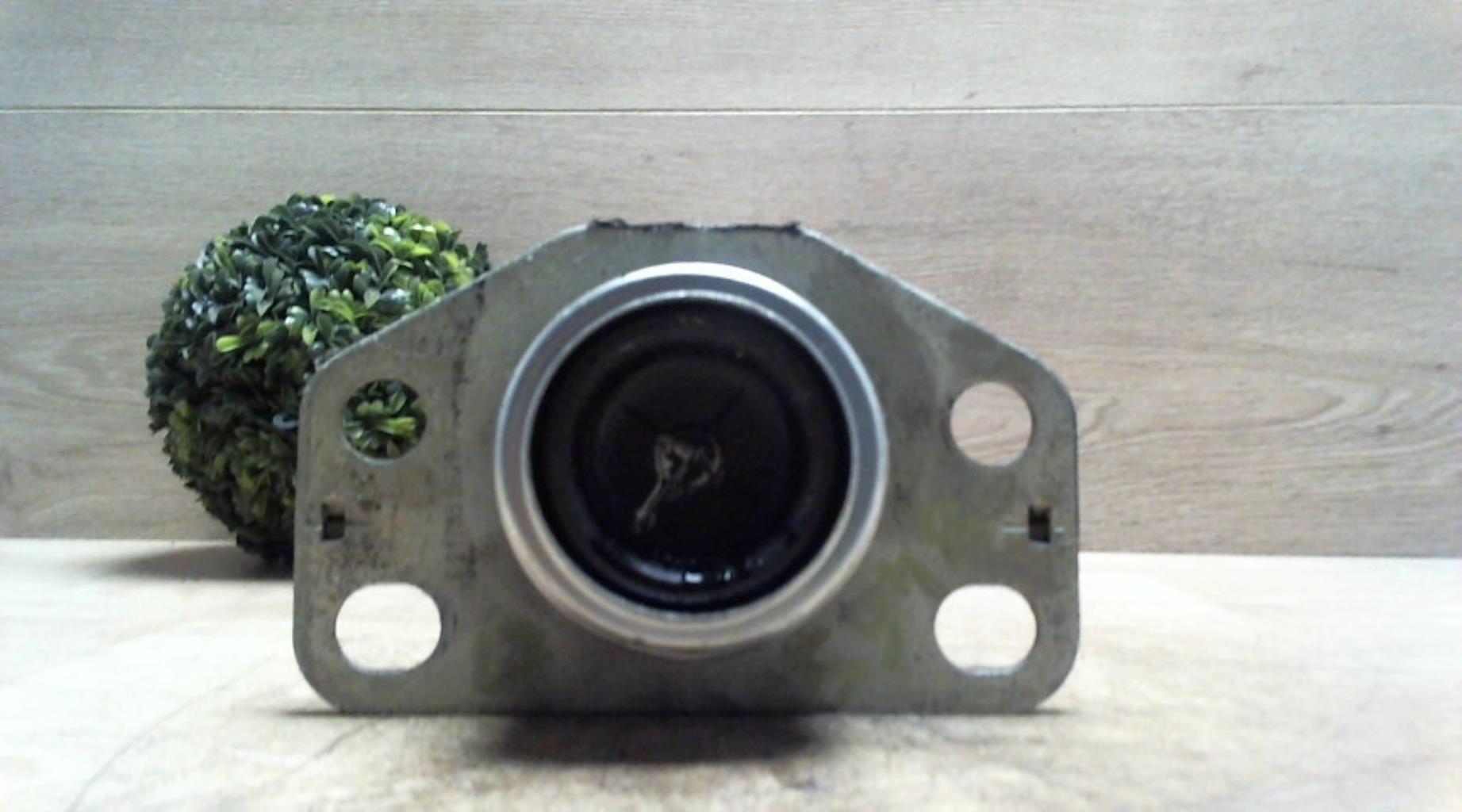 Support moteur droit RENAULT CLIO 2 PHASE 1 Essence - 1
