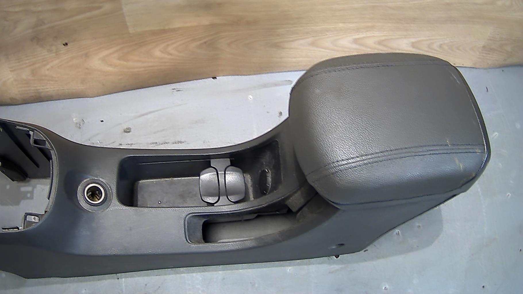 Accoudoir CHEVROLET CRUZE PHASE 1 Diesel - 1