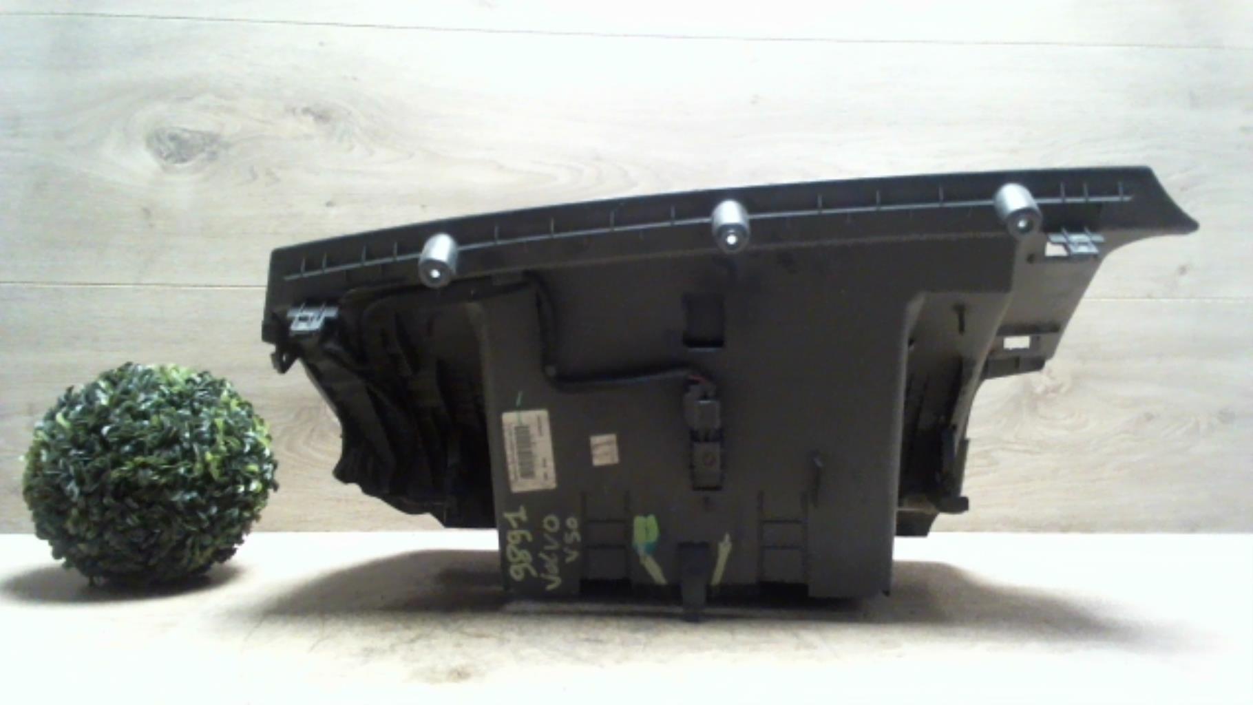 Boite a gants VOLVO V 50 PHASE 1 BREAK Diesel - 1