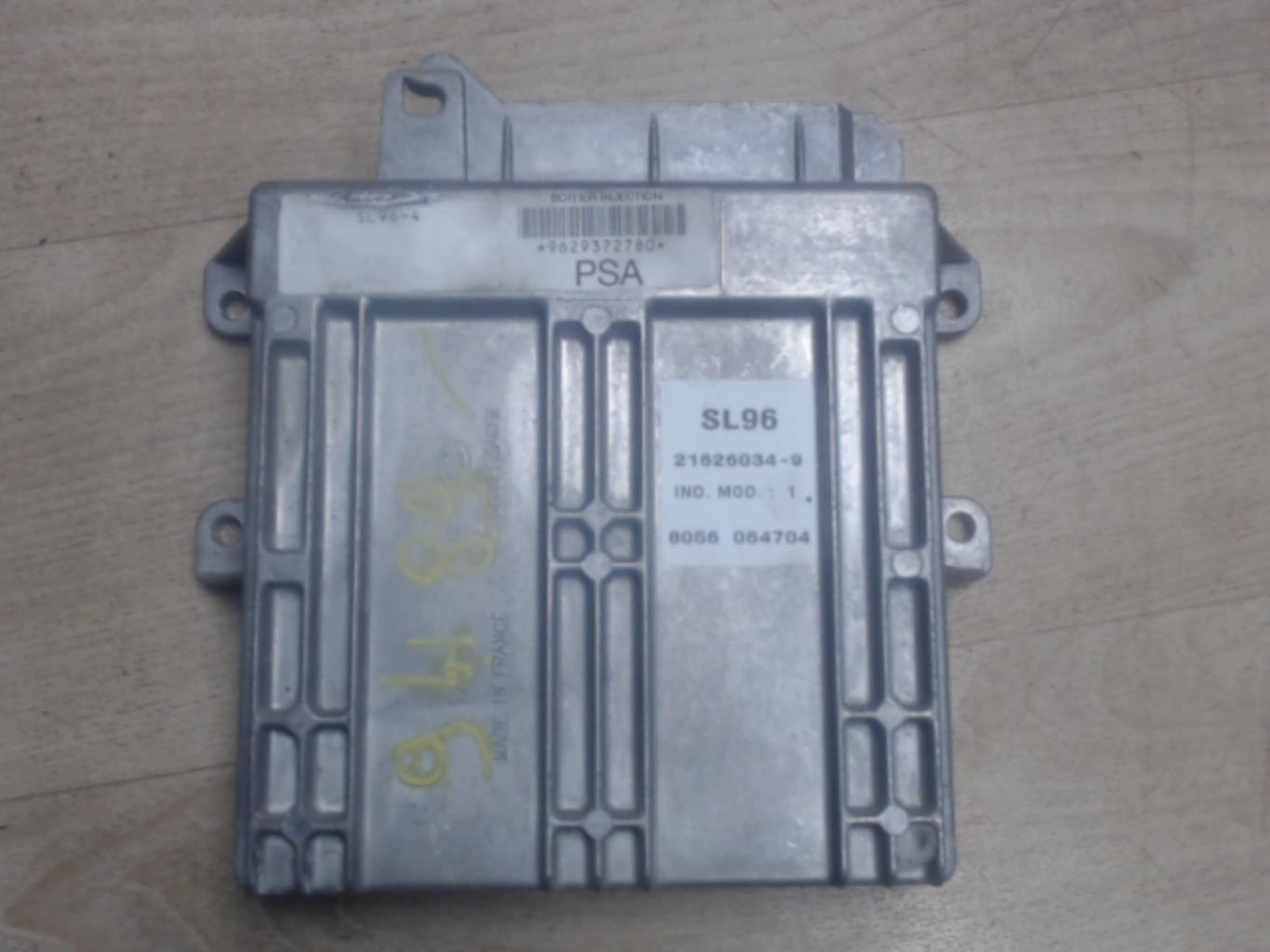 Calculateur CITROEN XSARA PHASE 1 BREAK Essence - 1