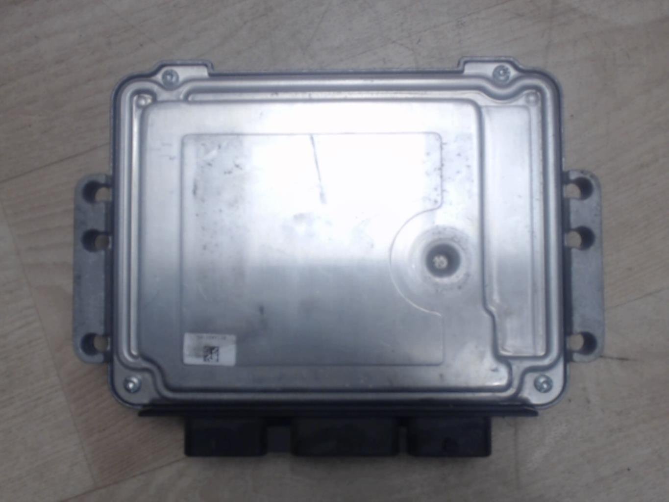 Calculateur CITROEN C5 2 Diesel - 1