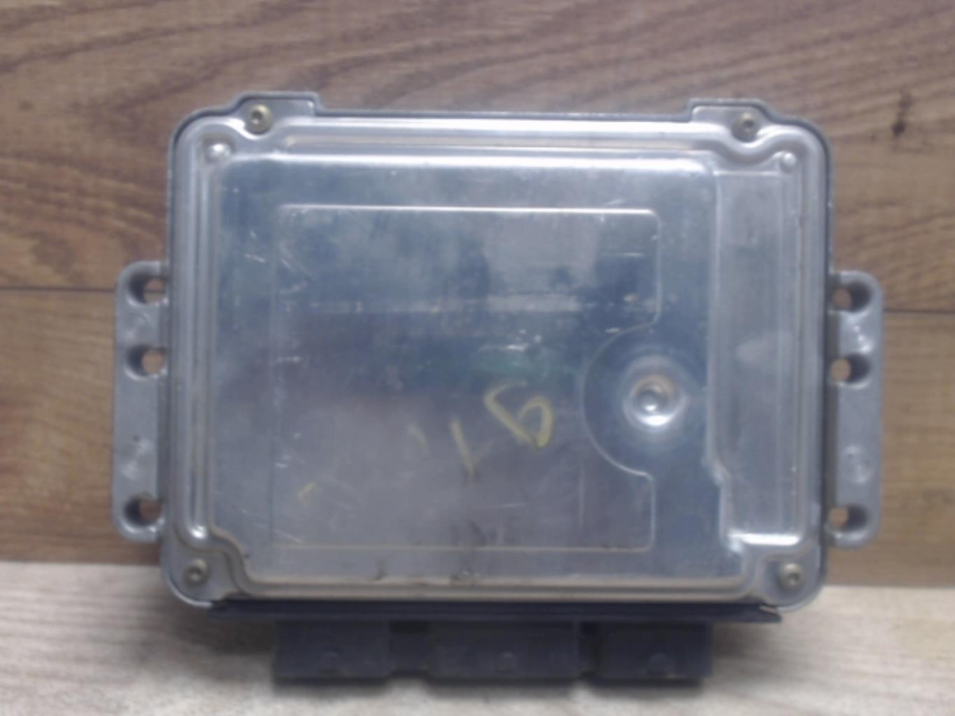 Calculateur RENAULT MEGANE 2 PHASE 1  - 1