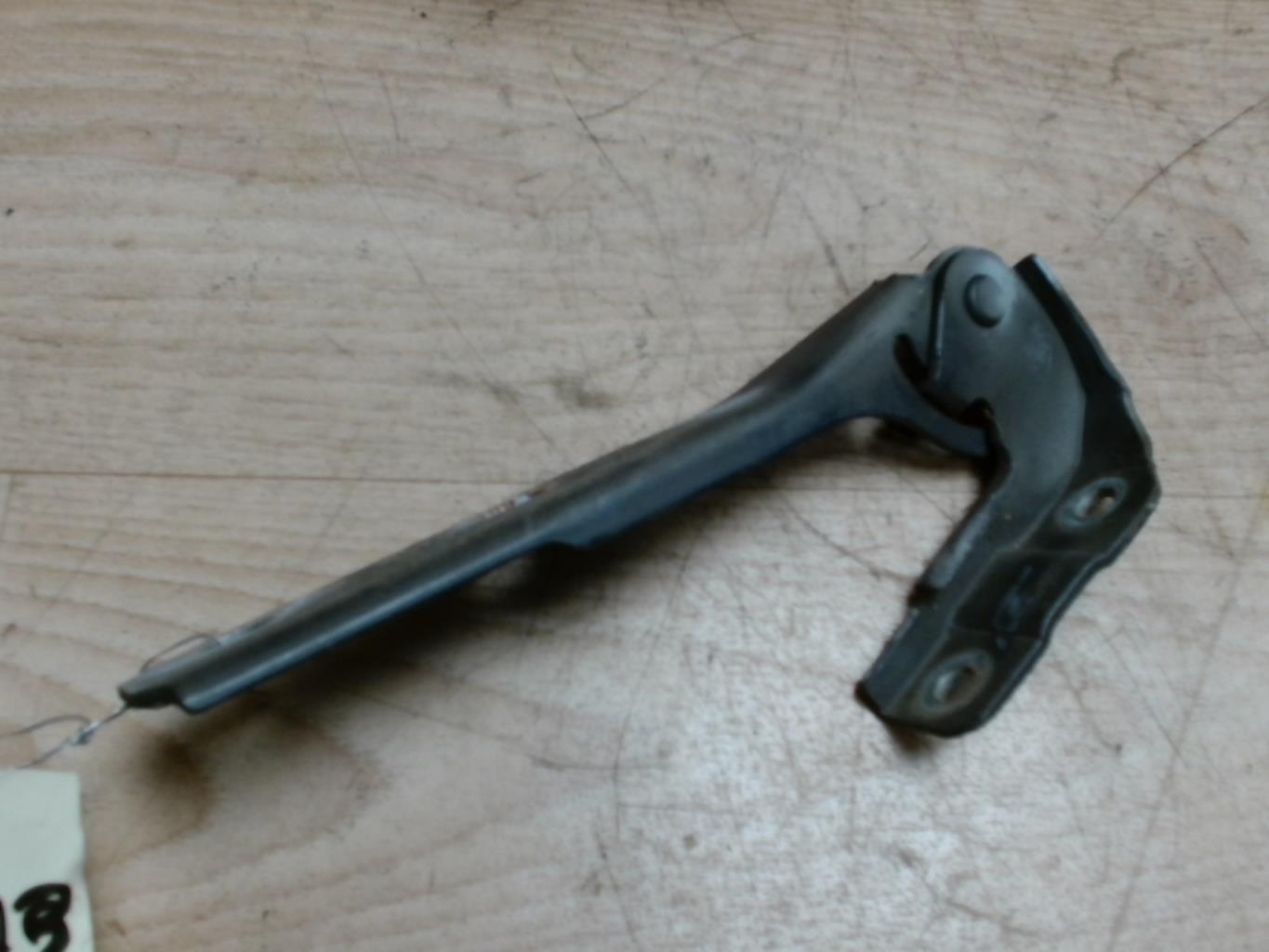 Charniere de capot AUDI A3 2 PHASE 1 Diesel - 1