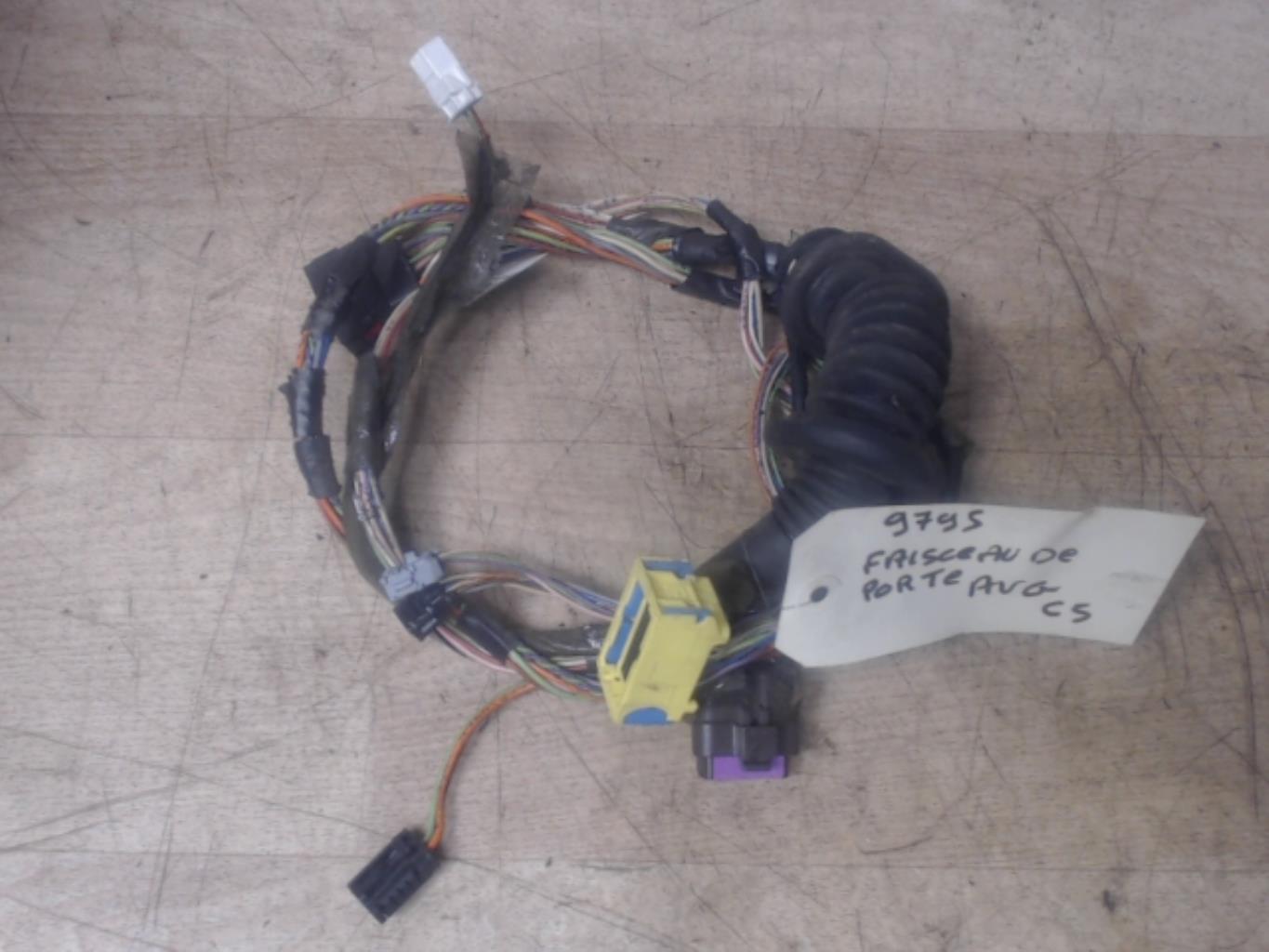Divers CITROEN C5 1 PHASE 2 BREAK Essence - 1