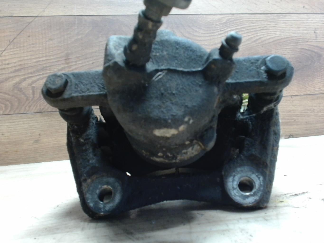 Etrier avant droit (freinage) RENAULT CLIO 3 PHASE 1 Diesel - 1