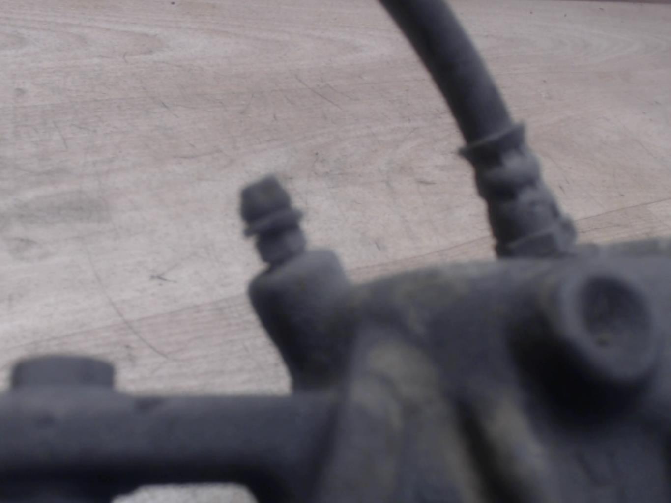 Etrier avant droit (freinage) RENAULT CLIO 3 PHASE 1 Diesel - 1