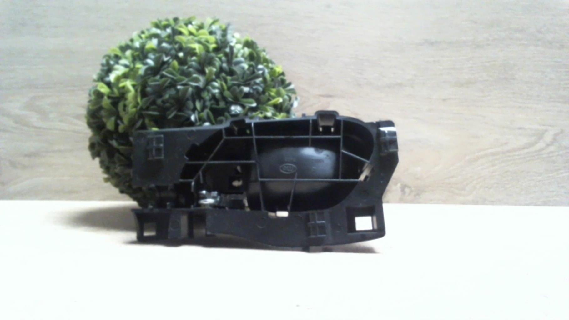 Poignee interieur arriere droit CITROEN C5 2 Diesel - 1