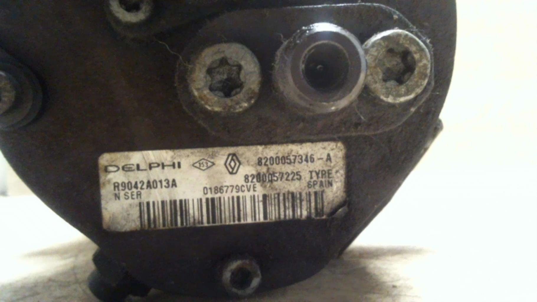 Pompe à injection PEUGEOT 406 PHASE 1 BREAK Essence - 1