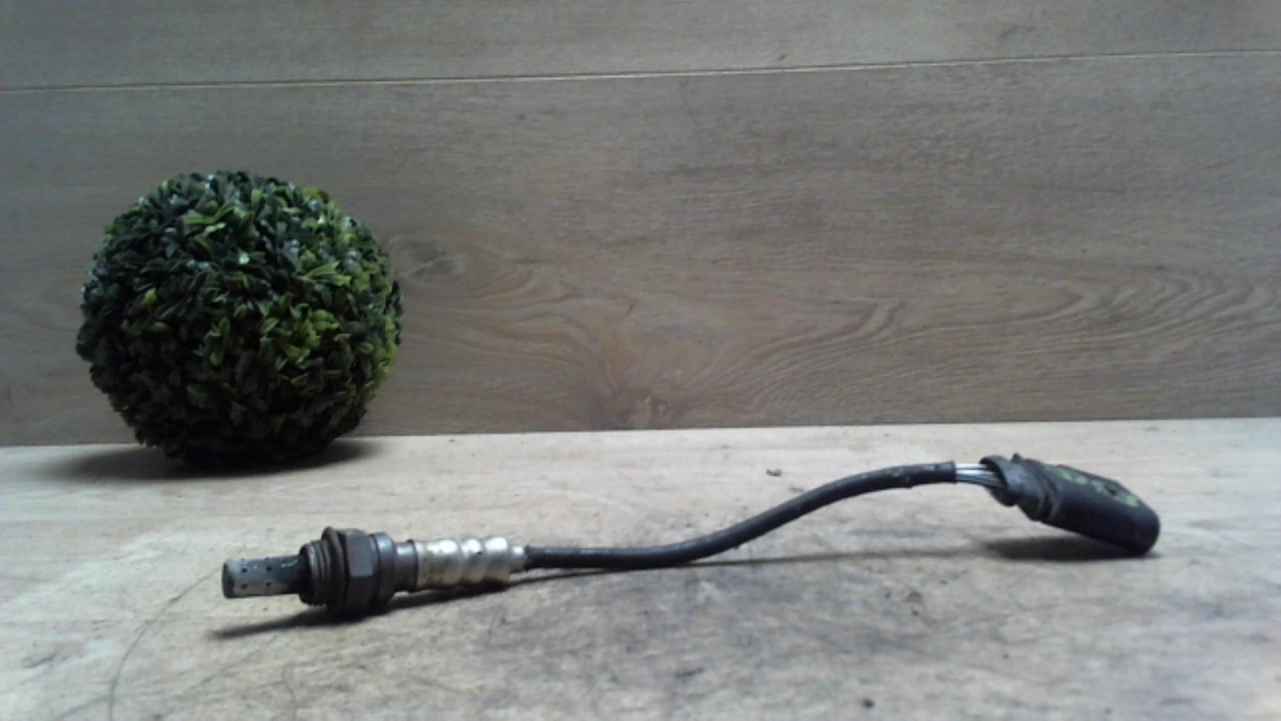 Sonde lambda VOLKSWAGEN POLO 4 PHASE 1 Essence - 1