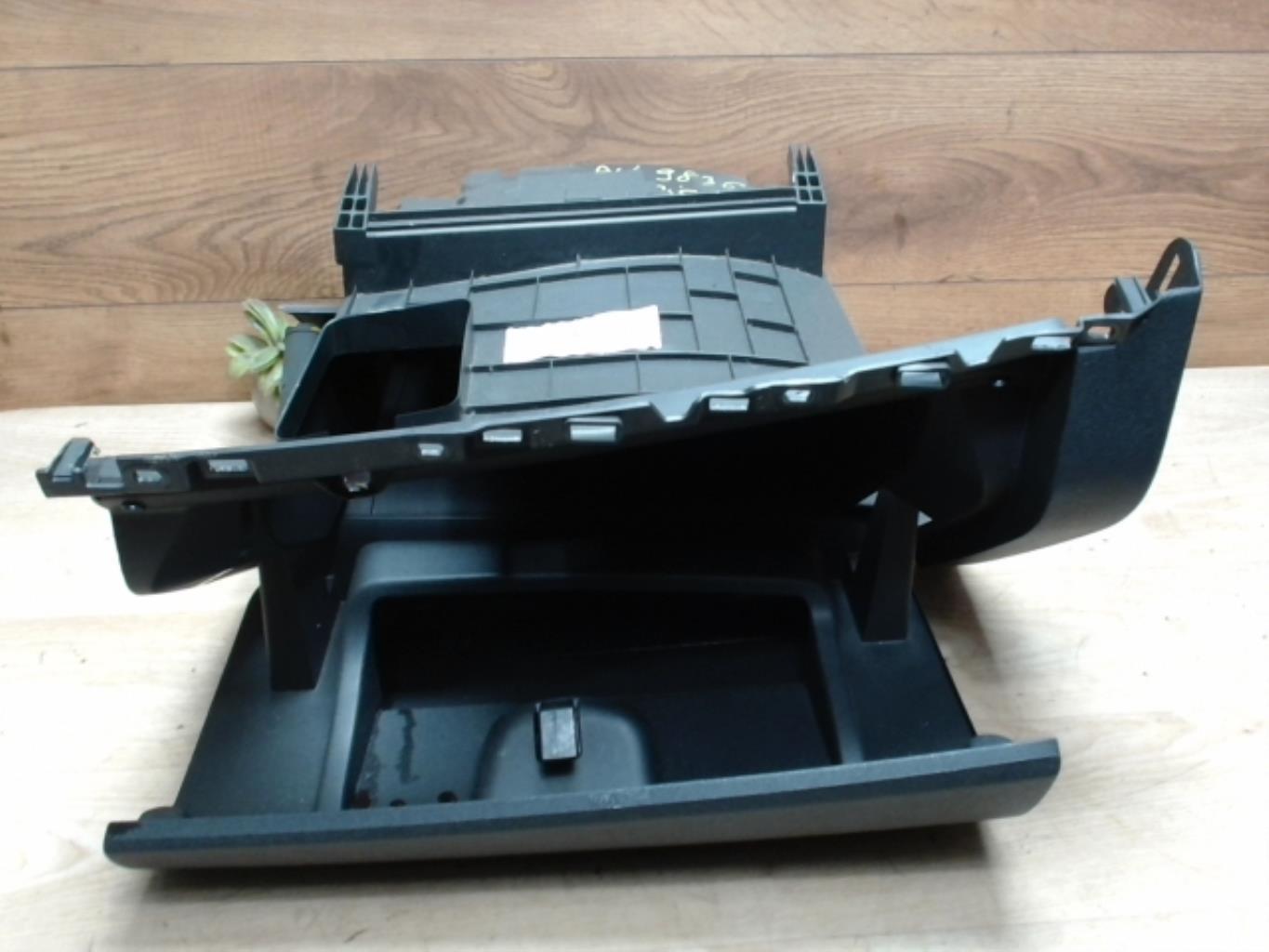 Boite a gants RENAULT GRAND SCENIC 3 PHASE 1 Diesel - 1
