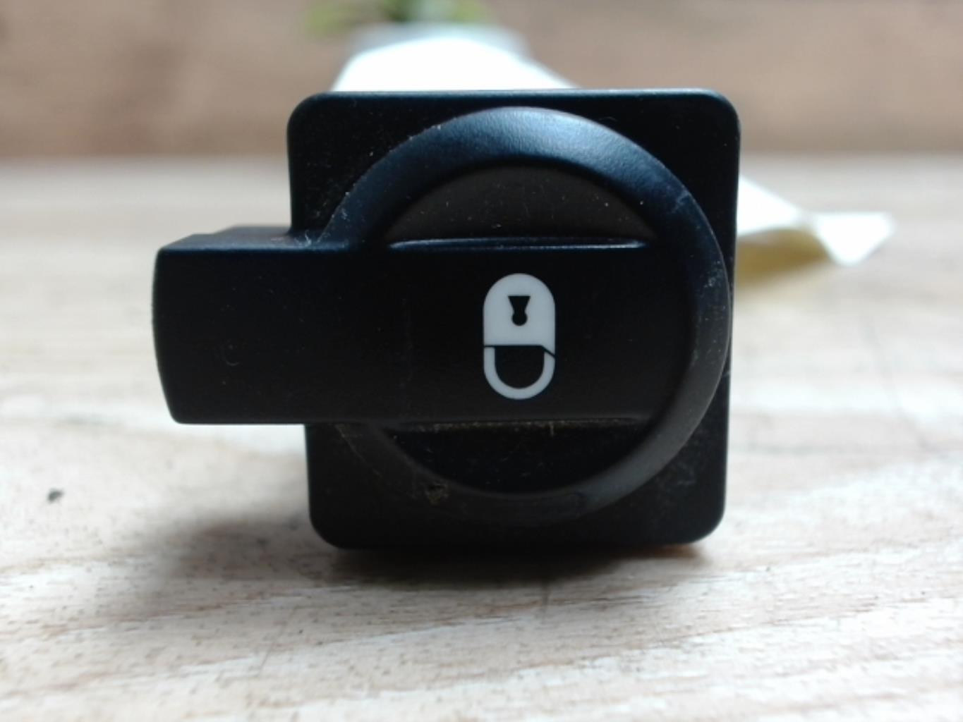 Bouton/Interrupteur CITROEN C4 1 PHASE 1 Diesel - 1