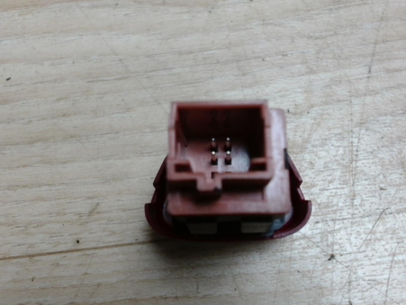 Bouton de warning CITROEN C3 1 PHASE 1 Essence - 1