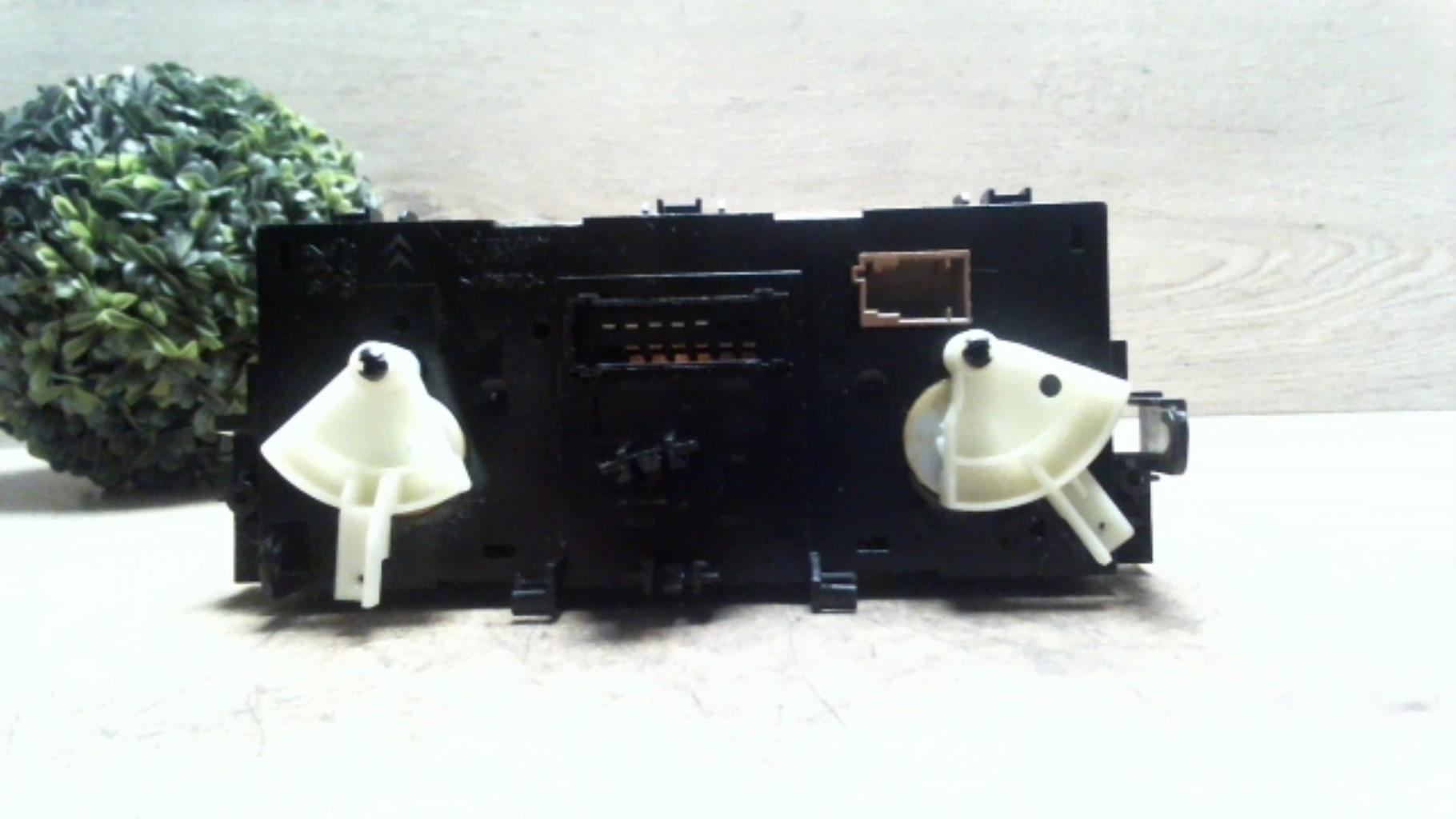 Commande chauffage CITROEN C3 2 PHASE 1 Diesel - 1