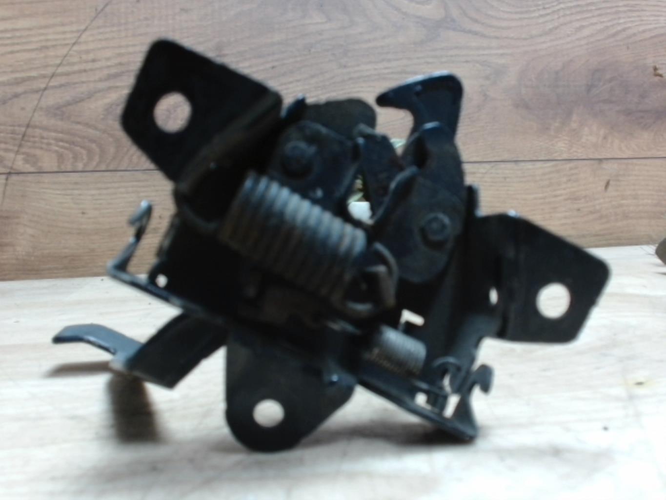 Fermeture de capot HYUNDAI TUCSON 1 Diesel - 1