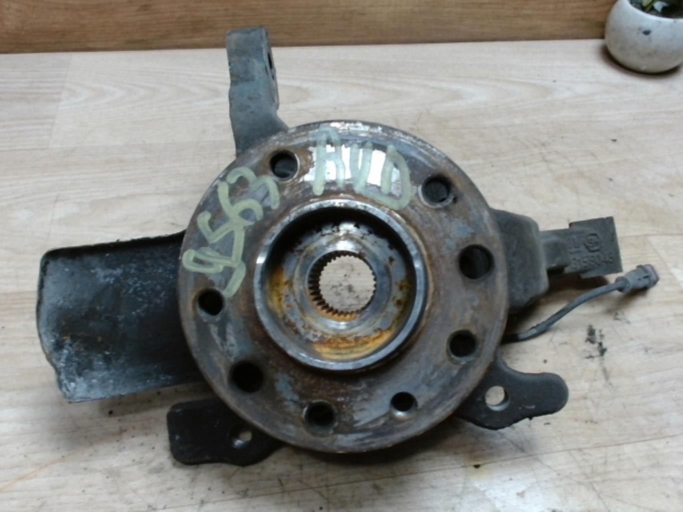 Moyeu avant droit OPEL ASTRA H PHASE 2 Diesel - 1