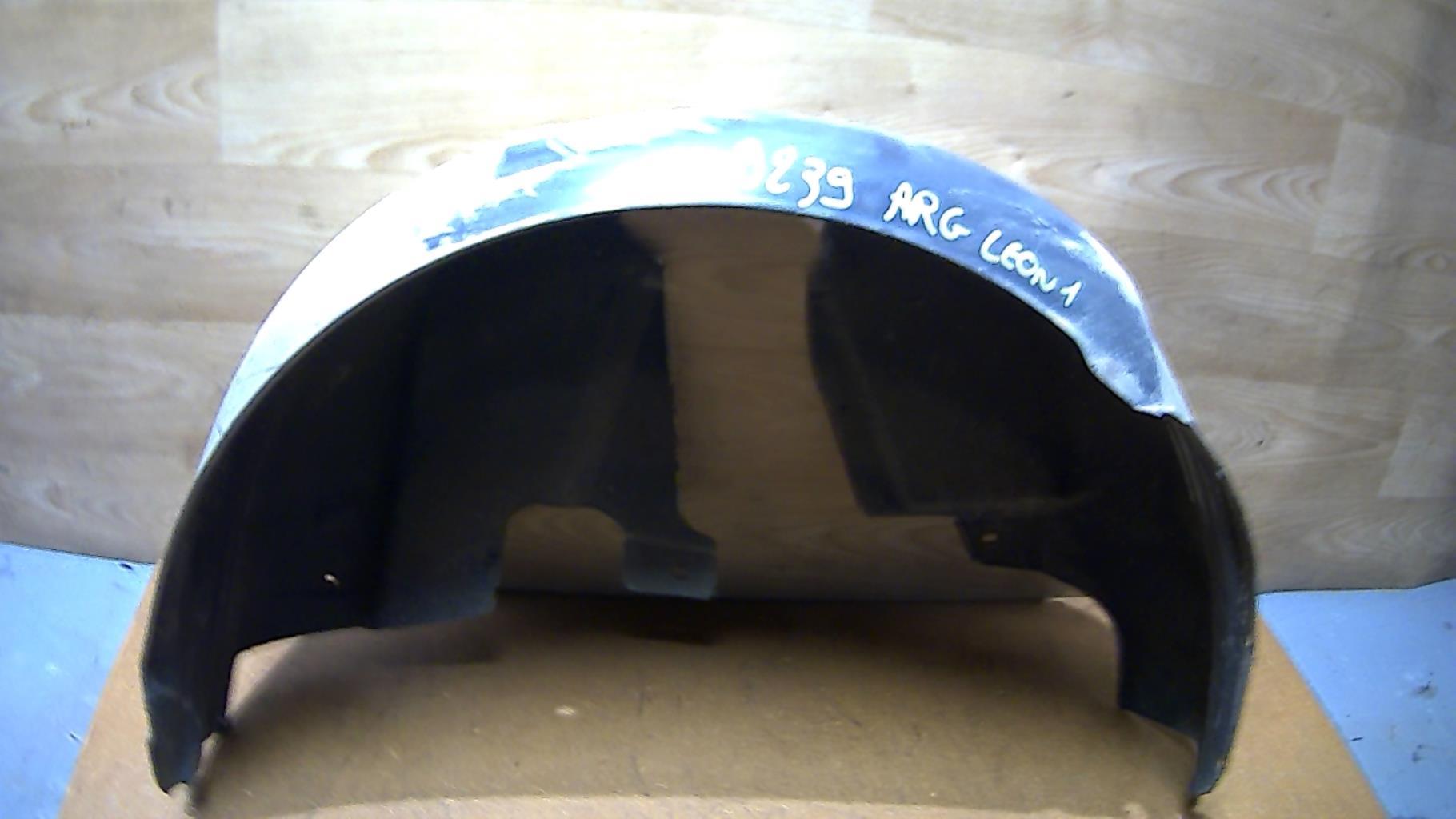 Pare boue arriere gauche SEAT LEON 2 PHASE 1 Diesel - 1