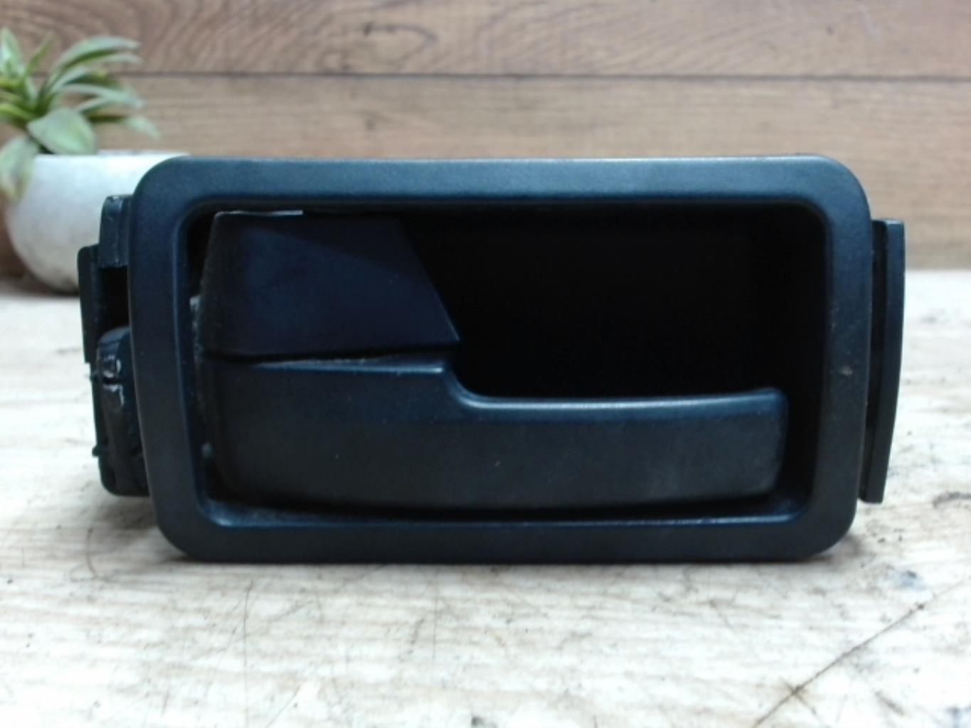 Poignee interieur avant gauche FORD TRANSIT CONNECT 1 PHASE 3 Diesel - 1