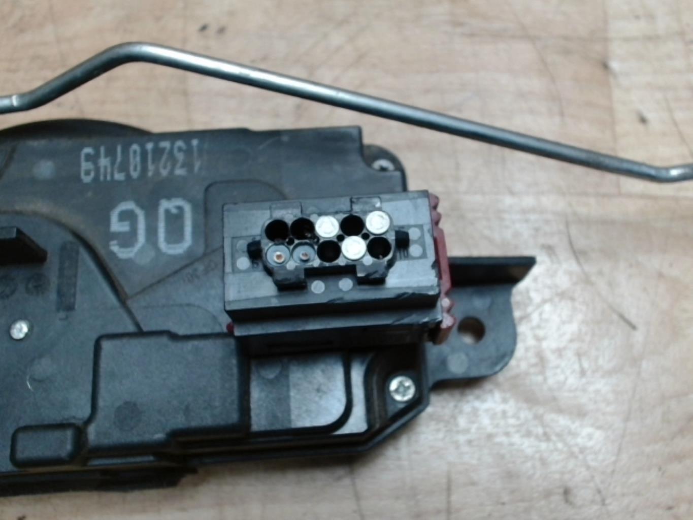 Serrure avant droit OPEL ASTRA H PHASE 2 Diesel - 1
