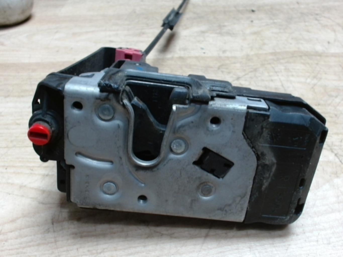 Serrure avant droit OPEL ASTRA H PHASE 2 Diesel - 1