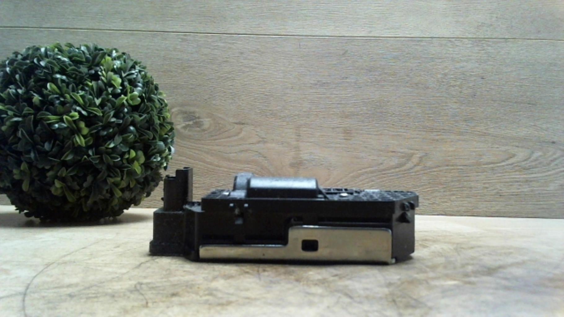 Serrure de coffre CITROEN C3 2 PHASE 1 Diesel - 1