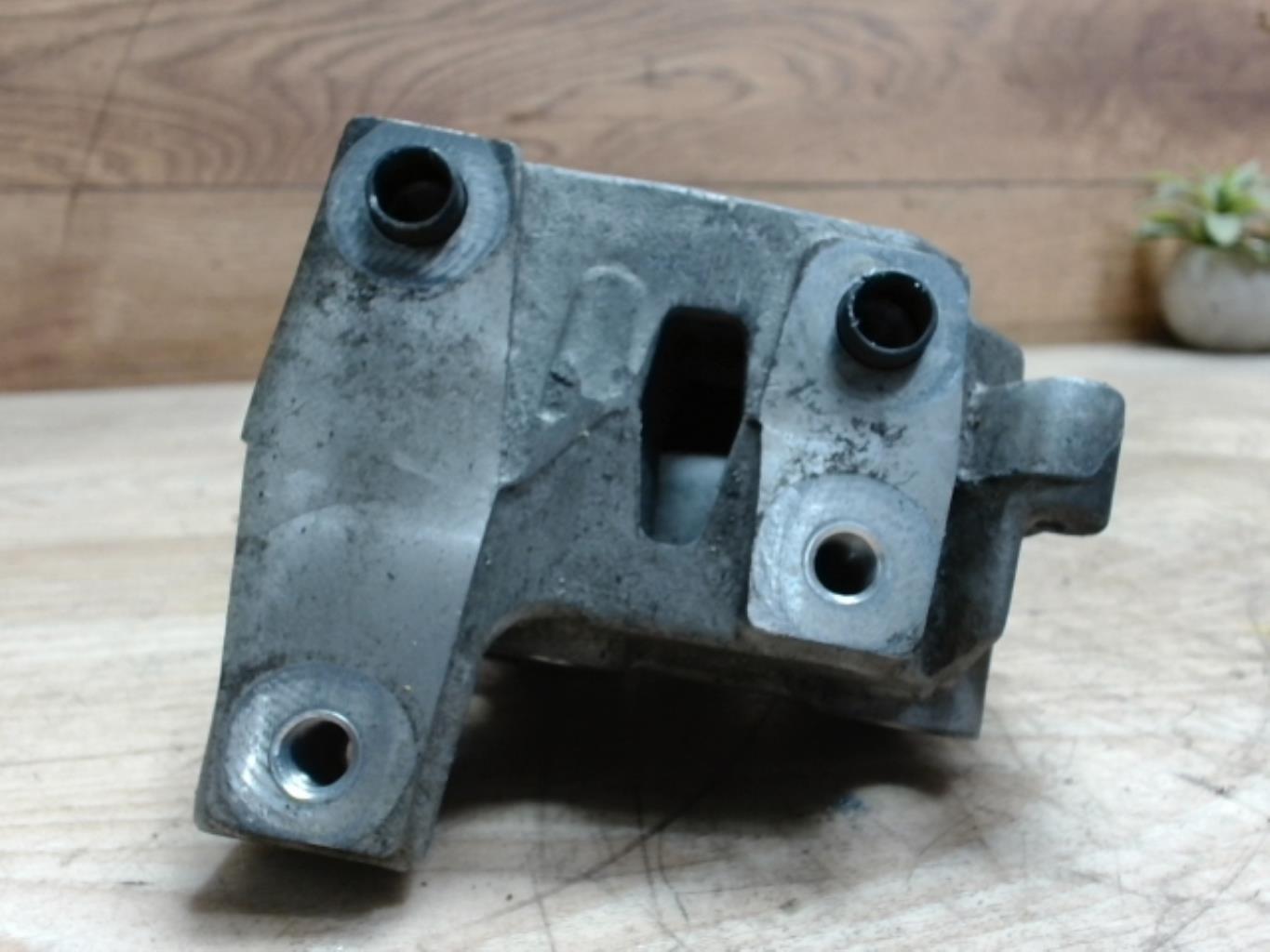 Support moteur CITROEN C5 2 BREAK Diesel - 1