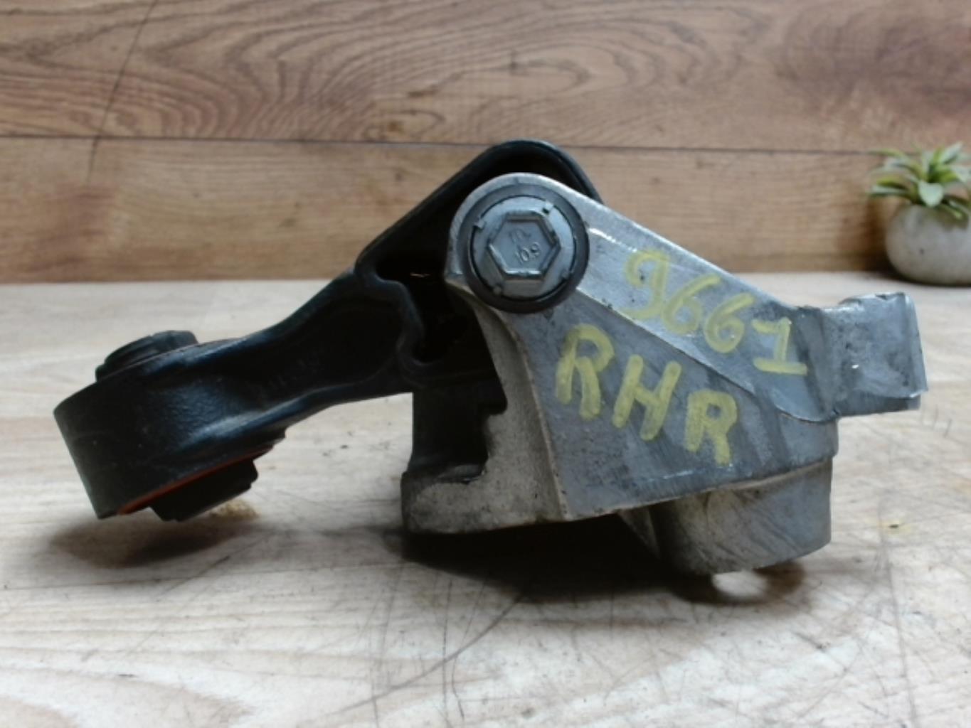 Support moteur CITROEN C5 2 BREAK Diesel - 1