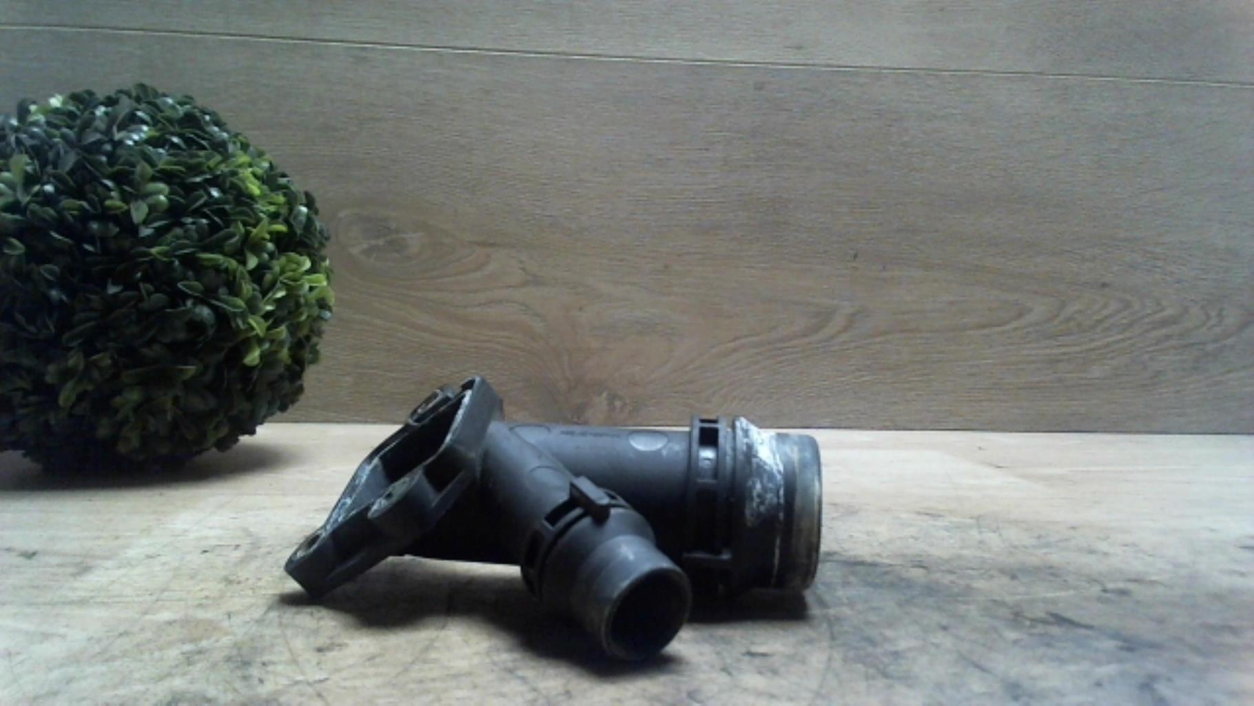 Boitier eau BMW SERIE 3 E46 TOURING PHASE 1 BREAK Diesel - 1
