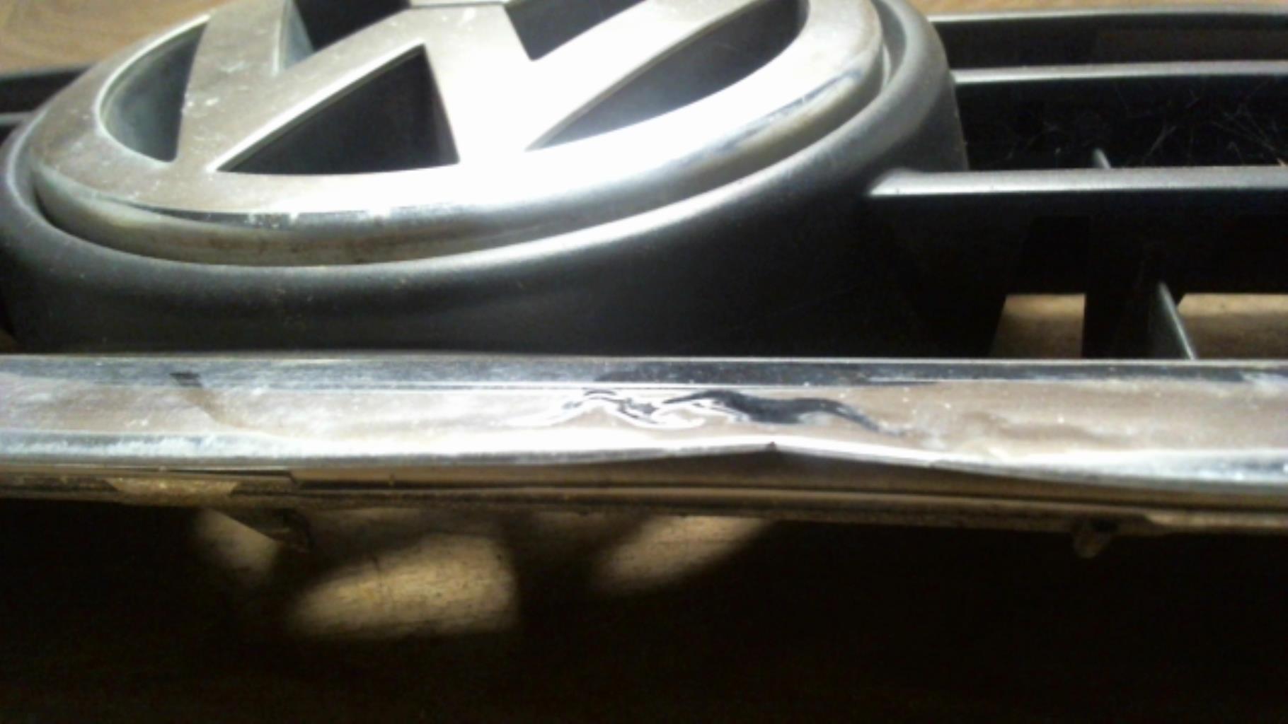 Calandre VOLKSWAGEN TOURAN 1 PHASE 1 Diesel - 1
