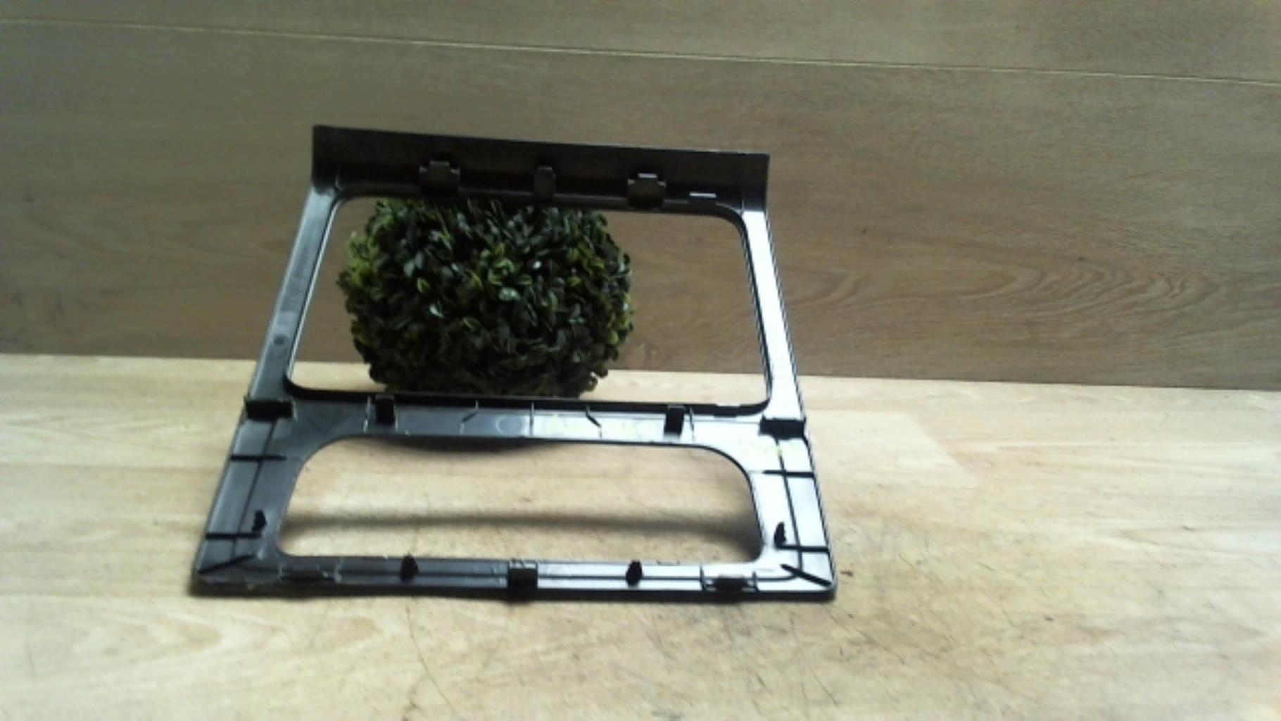 Console central (interieur plastique) VOLKSWAGEN CADDY 3 PHASE 2 Diesel - 1