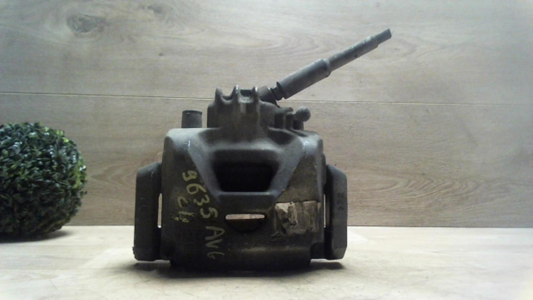 Etrier avant gauche (freinage) CITROEN C4 2 PHASE 1 Diesel - 1