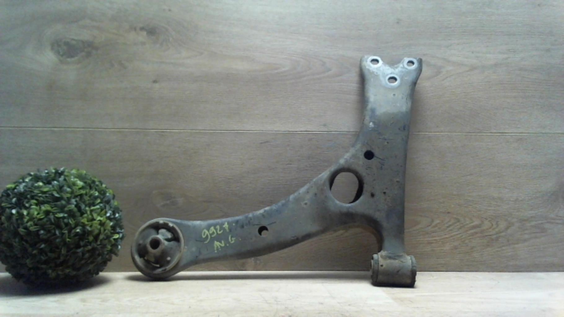 Triangle avant gauche TOYOTA COROLLA VERSO 2 PHASE 1 Diesel - 1