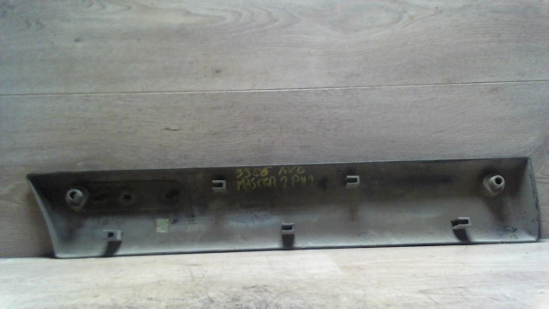 Baguette de porte avant droite RENAULT MASTER 2 PHASE 2 Diesel - 1