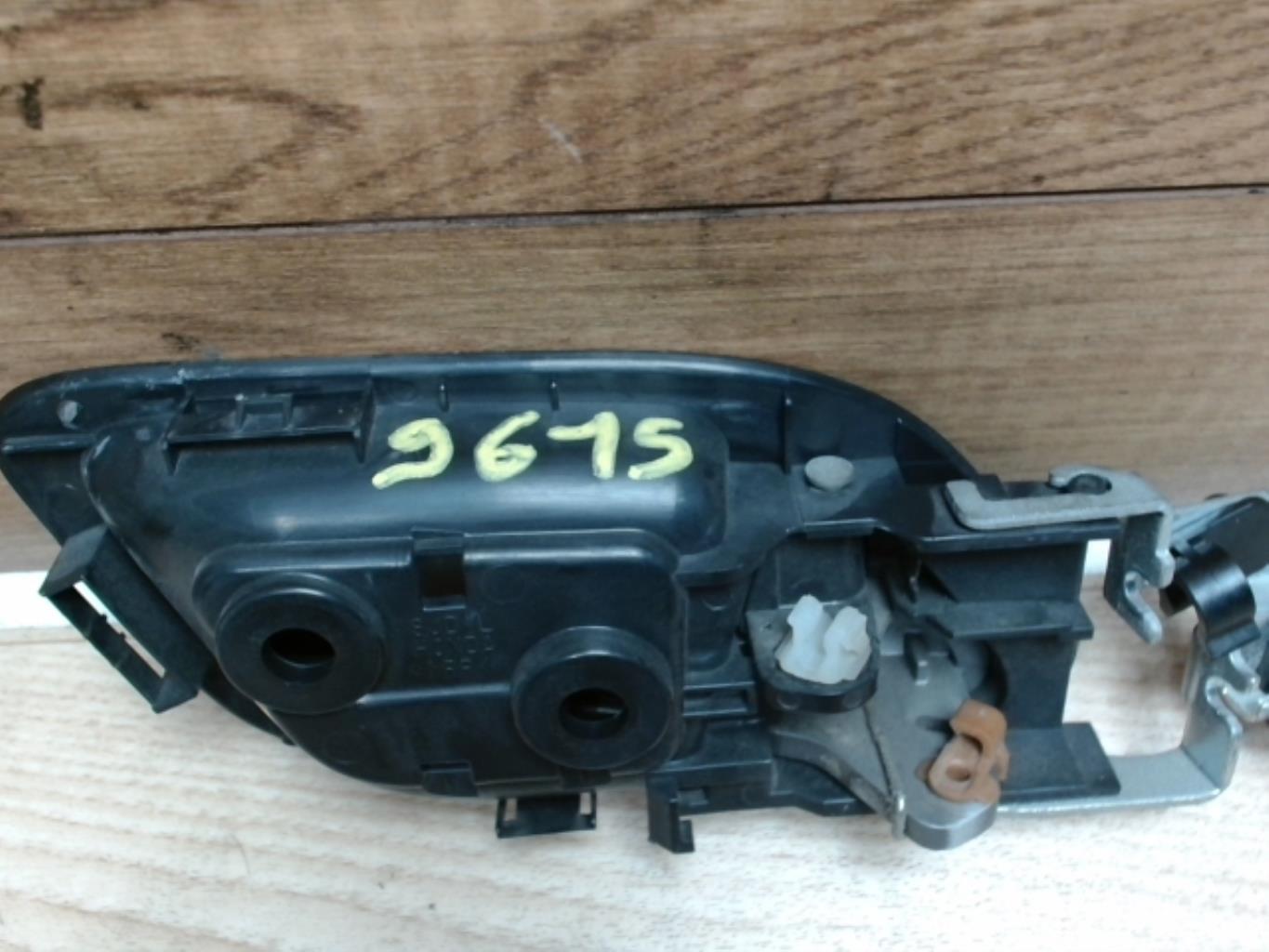 Poignee interieur avant gauche HONDA FR-V Diesel - 1