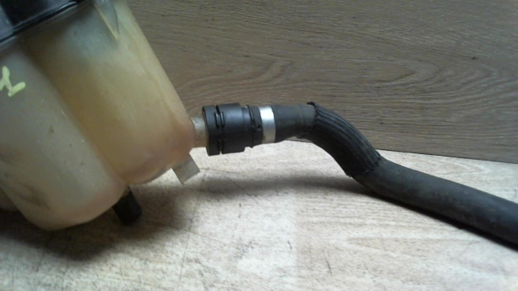 Vase d'expansion FORD MONDEO 3 PHASE 1 BREAK Diesel - 1