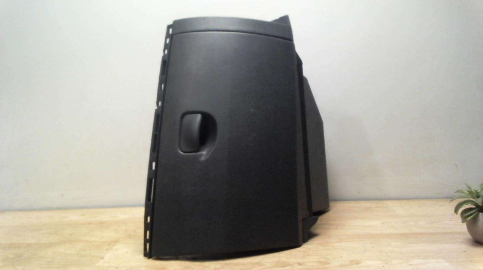 Boite a gants RENAULT CLIO 3 PHASE 2 Diesel - 1