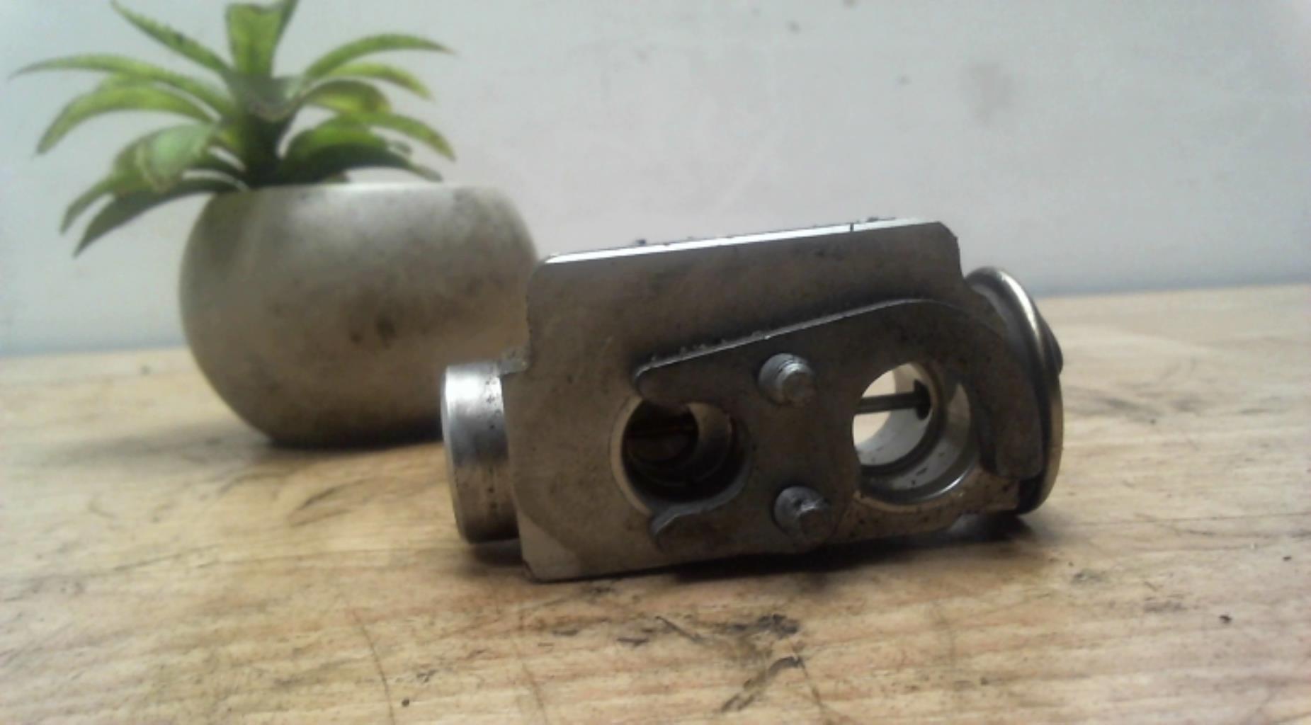 Detendeur de clim BMW SERIE 1 E87 PHASE 1 Diesel - 1
