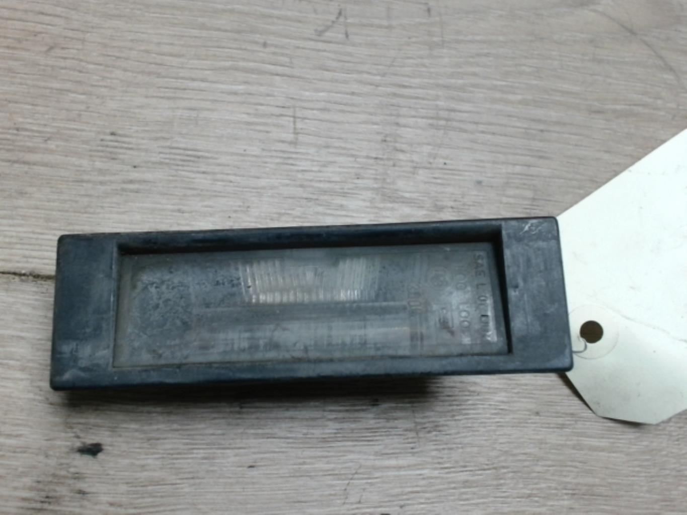 Eclairage de plaque BMW SERIE 1 E87 PHASE 1 Diesel - 1