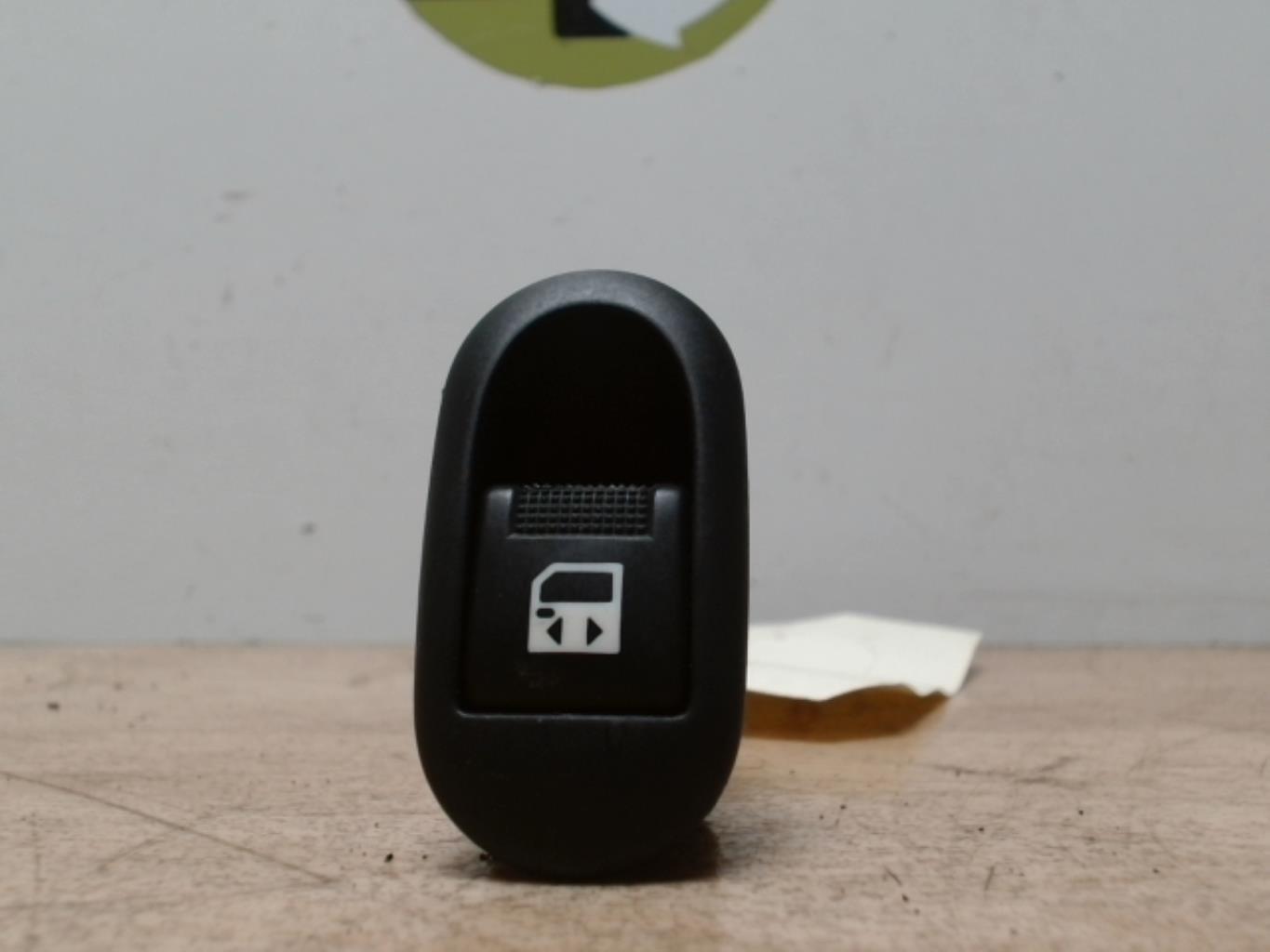 Bouton/Interrupteur PEUGEOT 1007 Essence - 1