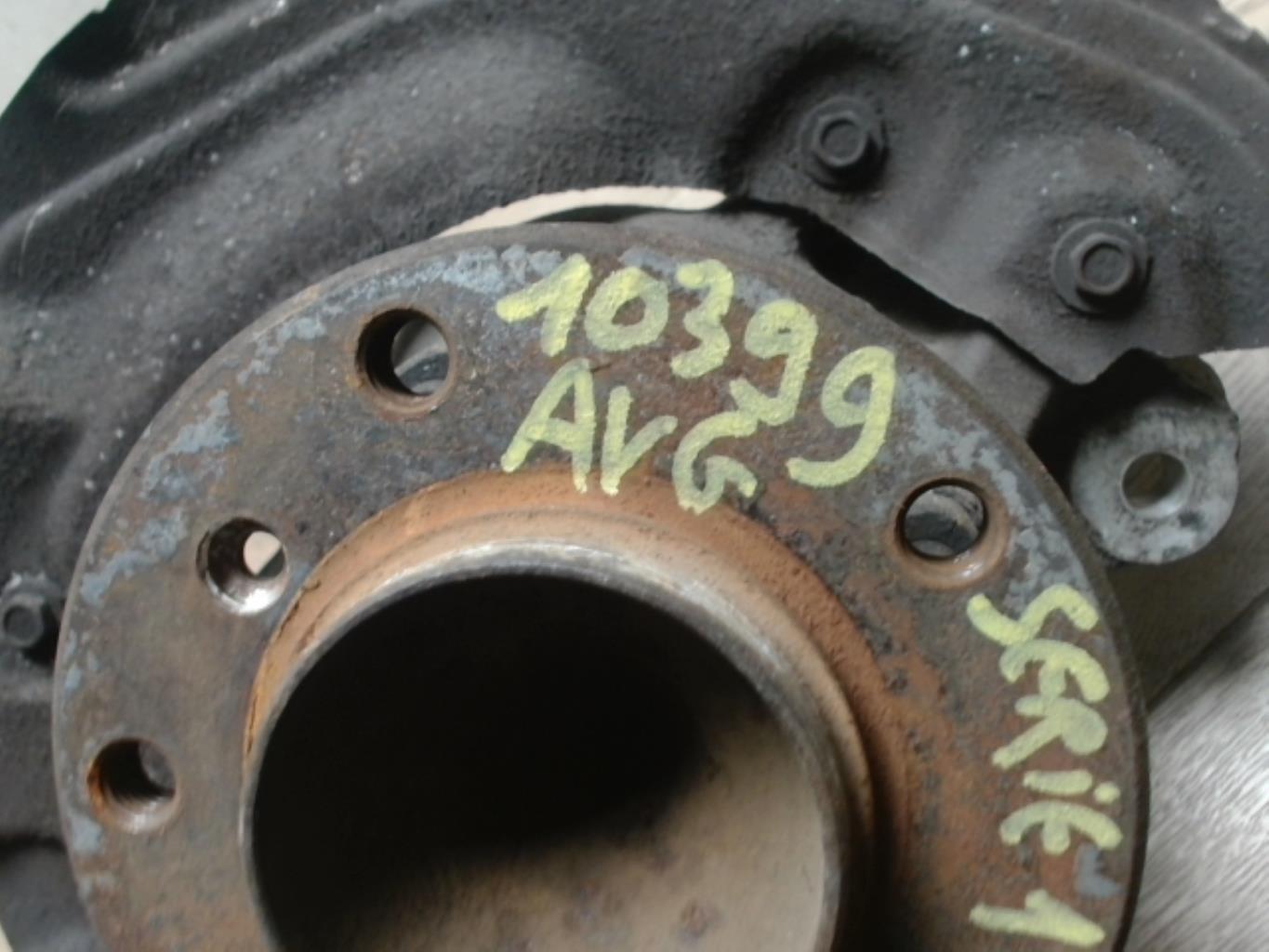 Moyeu avant gauche BMW SERIE 1 E87 PHASE 1 Diesel - 1