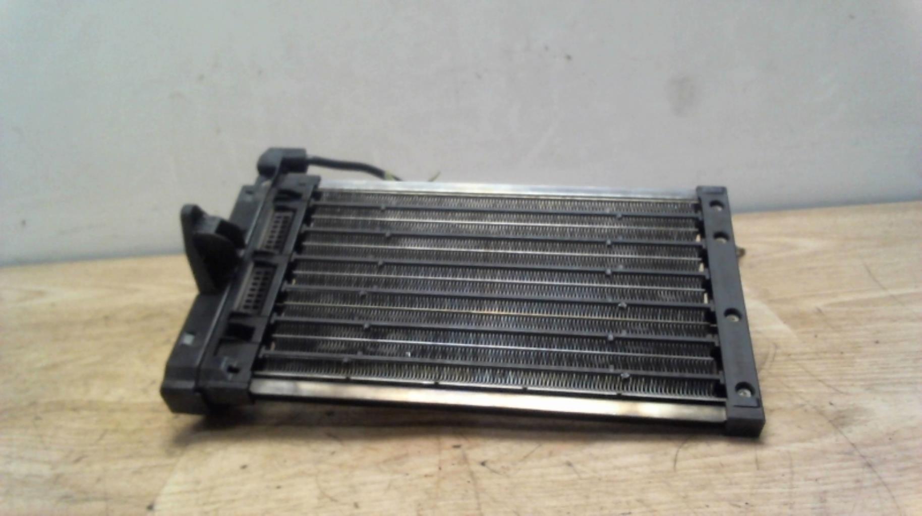 Radiateur chauffage BMW SERIE 1 E87 PHASE 1 Diesel - 1