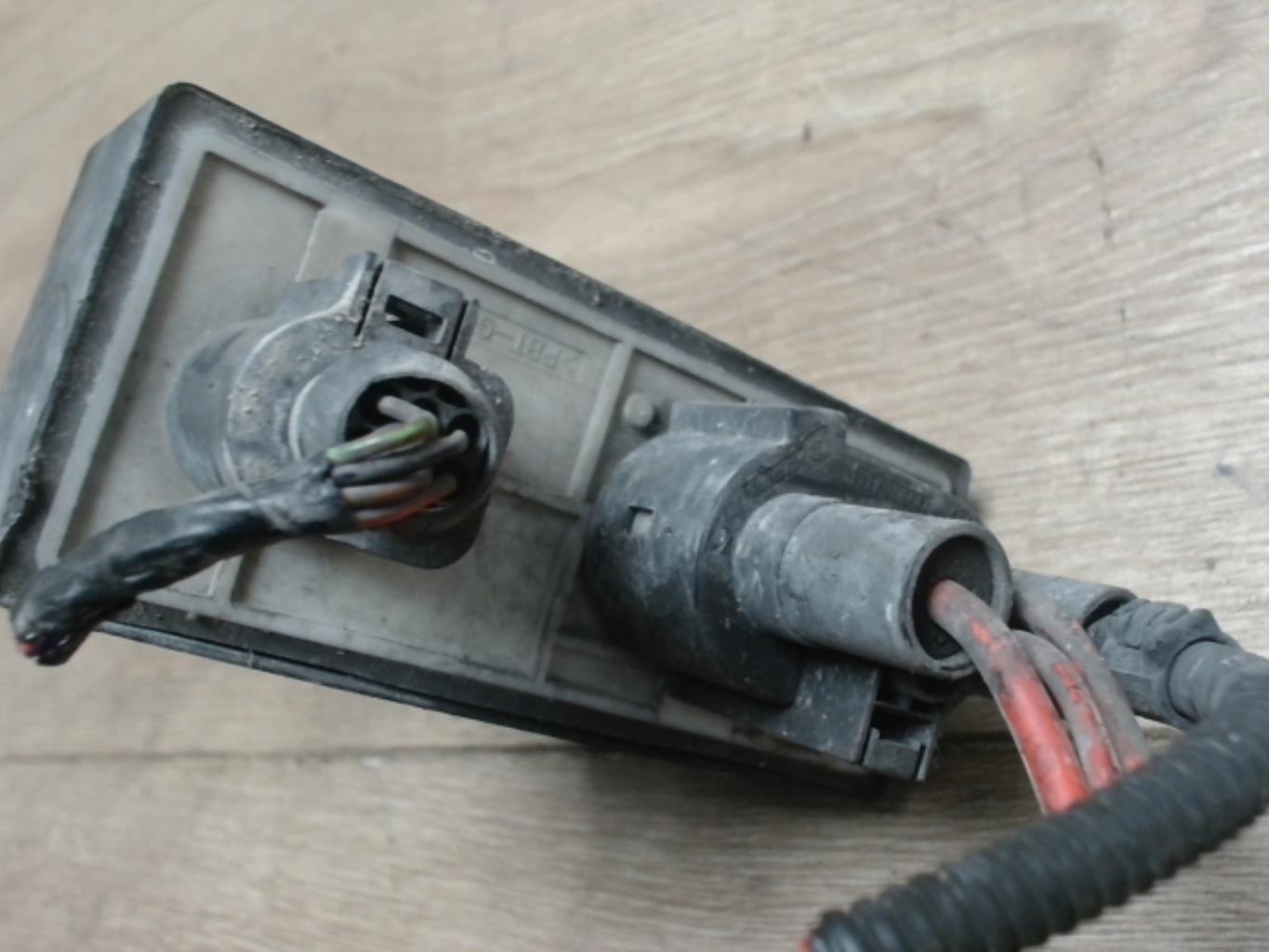 Relais de prechauffage VOLKSWAGEN POLO 4 PHASE 2 Essence - 1