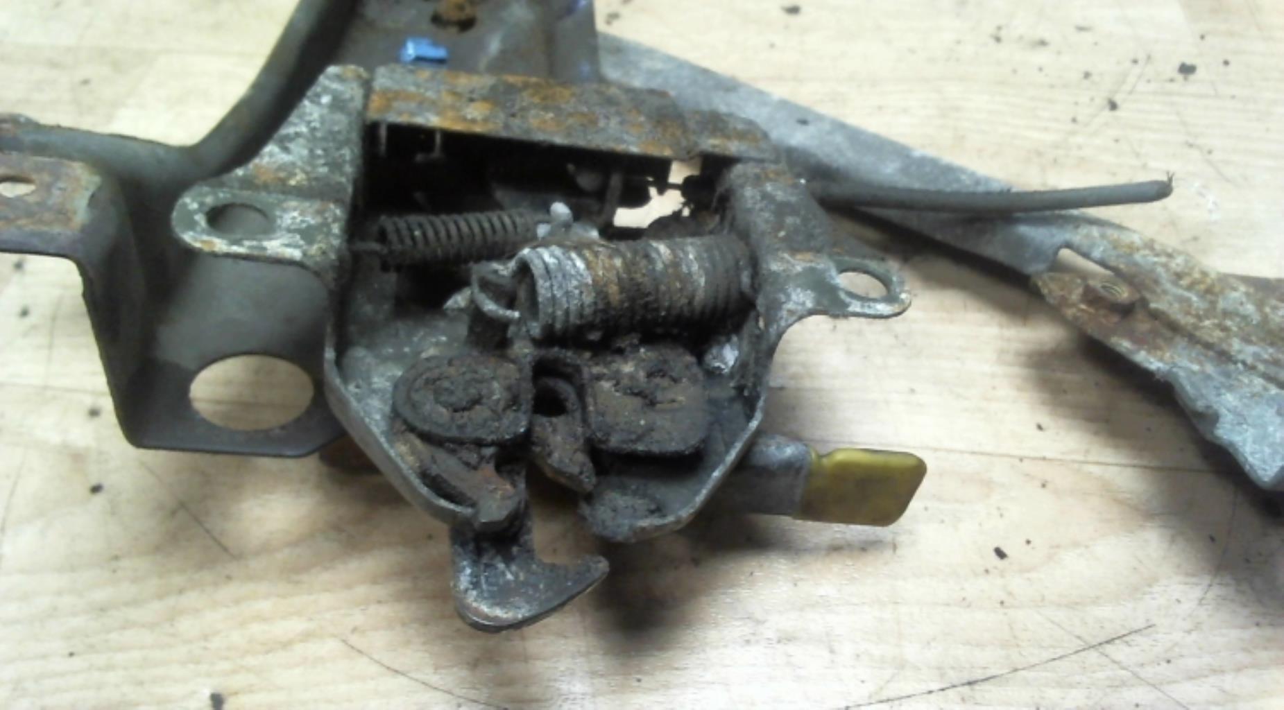 Serrure de capot FORD PROBE COUPE Essence - 1