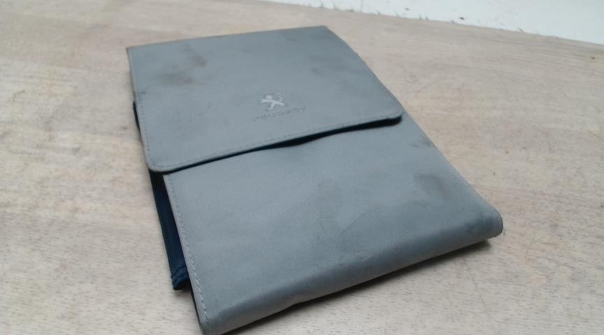 Carnet de bord PEUGEOT 308 1 PHASE 2 Essence - 1