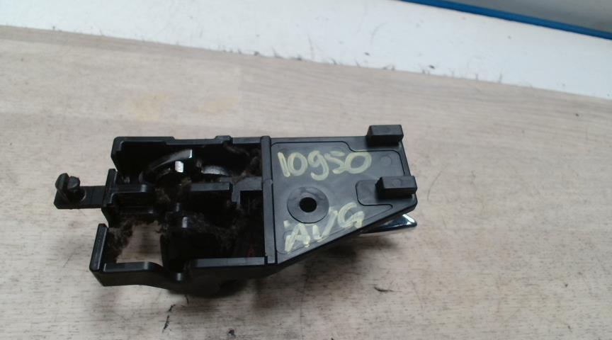 Poignee interieur avant gauche SUZUKI SWIFT 4 Diesel - 1